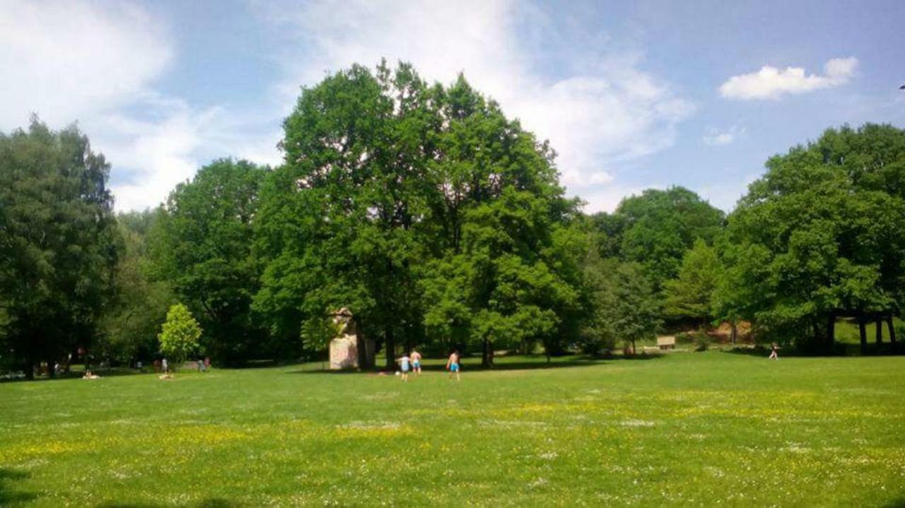 Zimmer In Kaiserslautern Extérieur photo