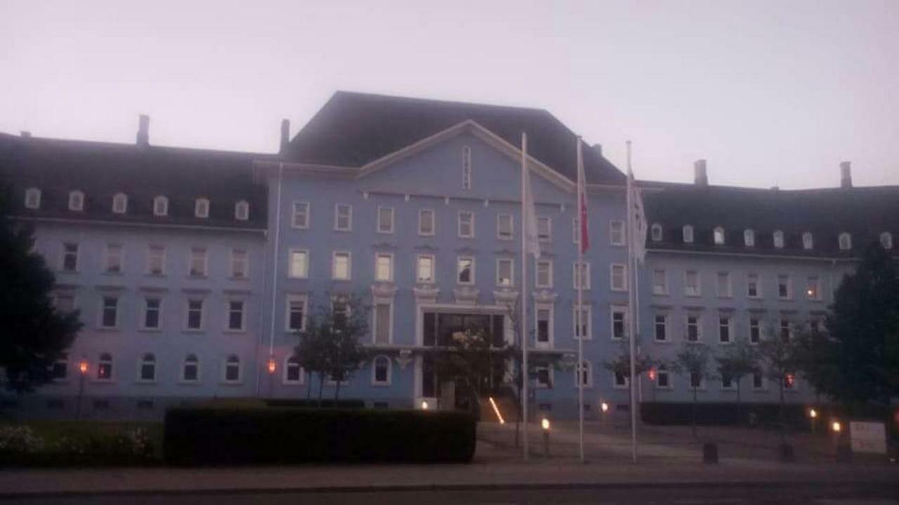 Zimmer In Kaiserslautern Extérieur photo