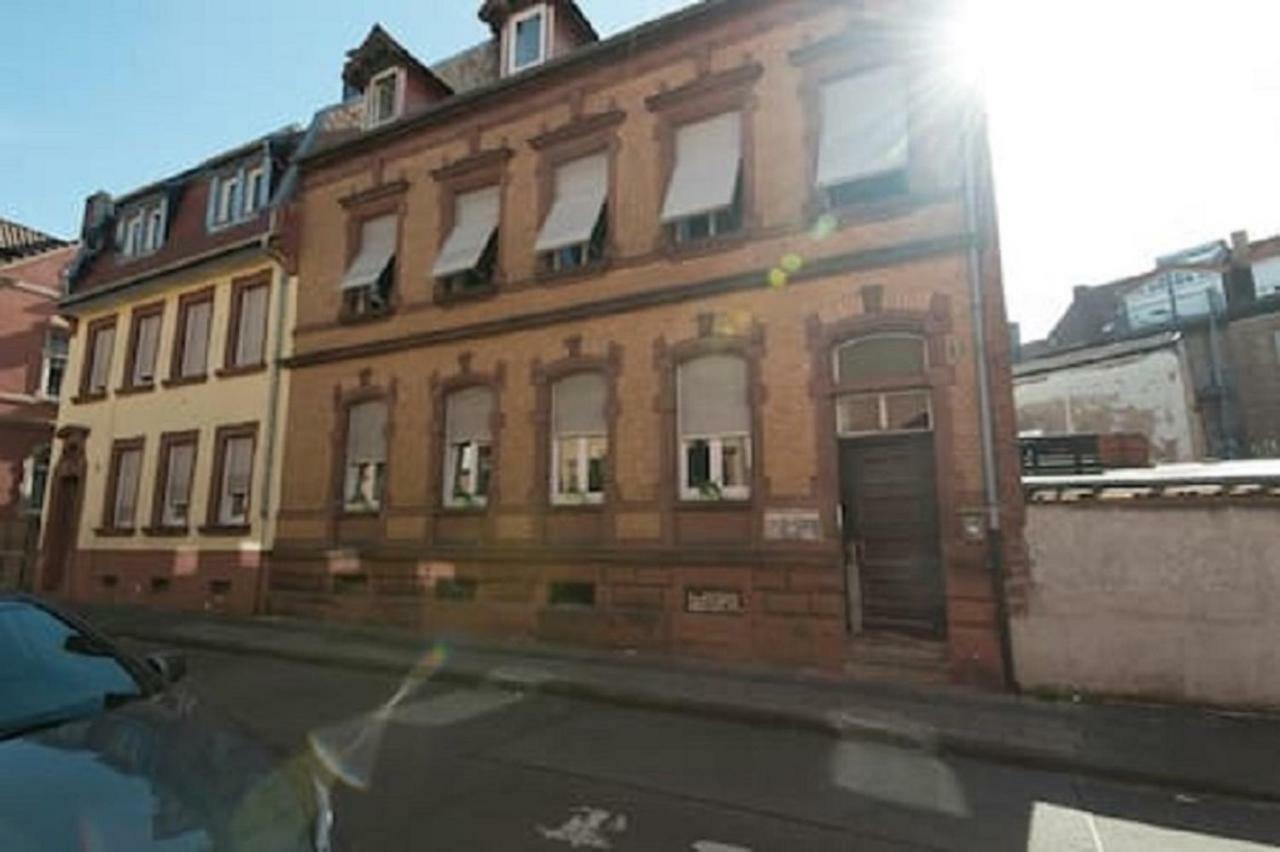 Zimmer In Kaiserslautern Extérieur photo
