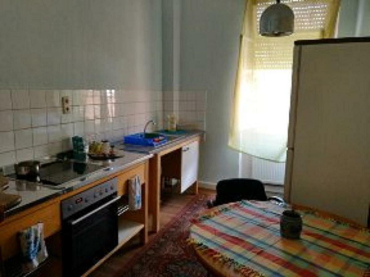 Zimmer In Kaiserslautern Extérieur photo