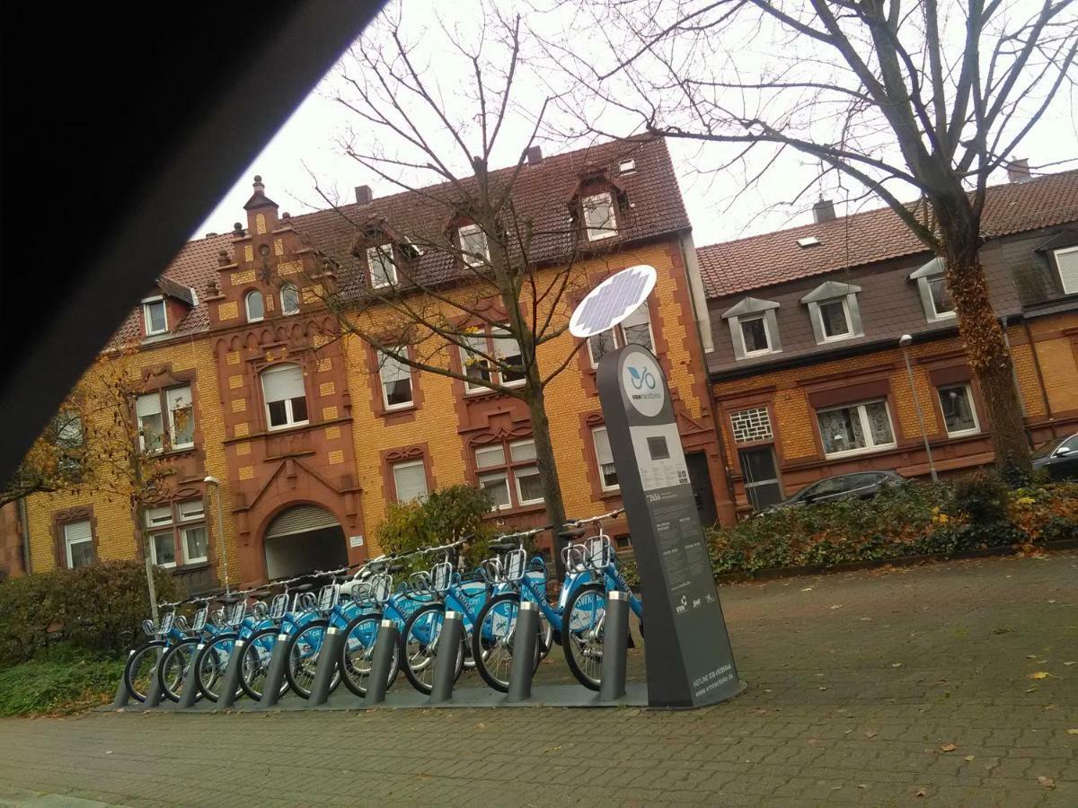 Zimmer In Kaiserslautern Extérieur photo
